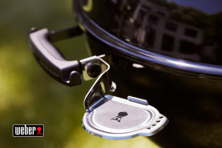 Угольный гриль Weber Master-Touch GBS E-5750