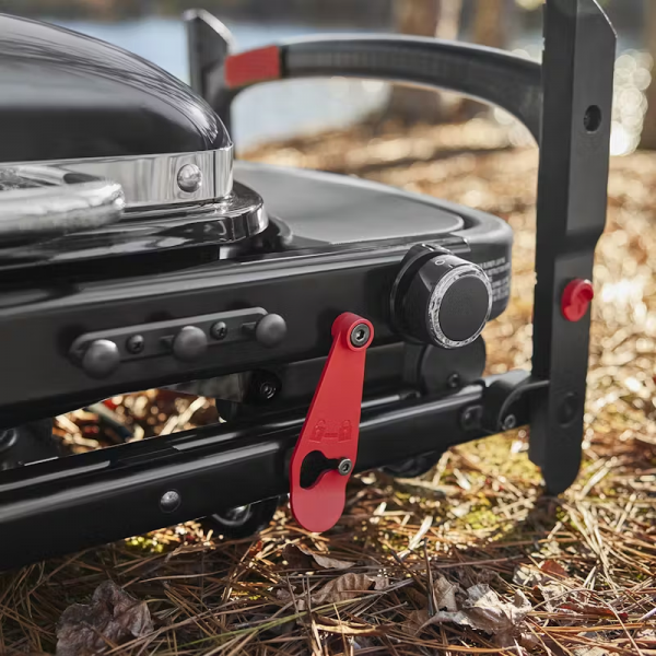 Газовый гриль Weber Traveler Compact