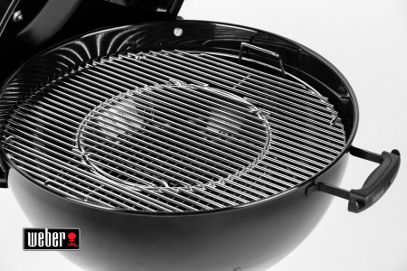 Угольный гриль Weber Master-Touch GBS E-5750