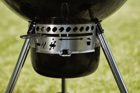 Угольный гриль Weber Master-Touch GBS SE E-5755