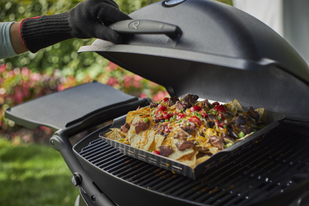 Газовый гриль Weber Q 2200 Black Line