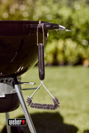 Угольный гриль Weber Master-Touch GBS E-5750