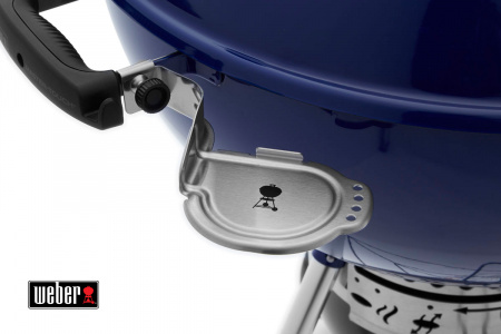 Угольный гриль Weber Master-Touch GBS C-5750 синий океан