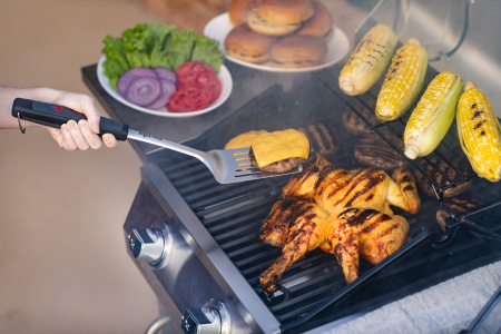 Набор инструментов Char-Broil Deluxe 2 шт (лопатка+щипцы)